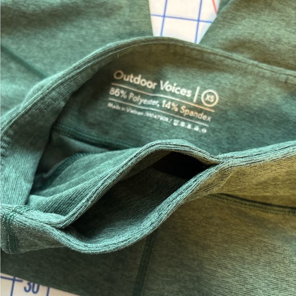 Outdoor Voices Green Leggings XS High Rise Leggings w/ Back Pocket - Picture 6 of 7